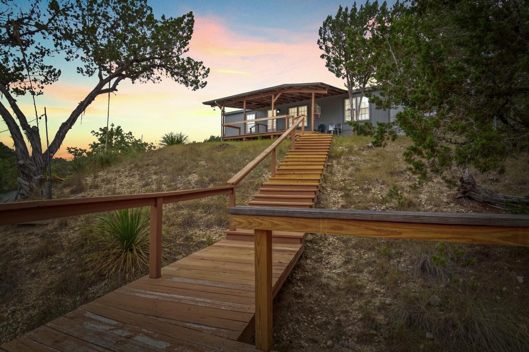 Hondo Creek Hideaway Hotel Tarpley Bagian luar foto